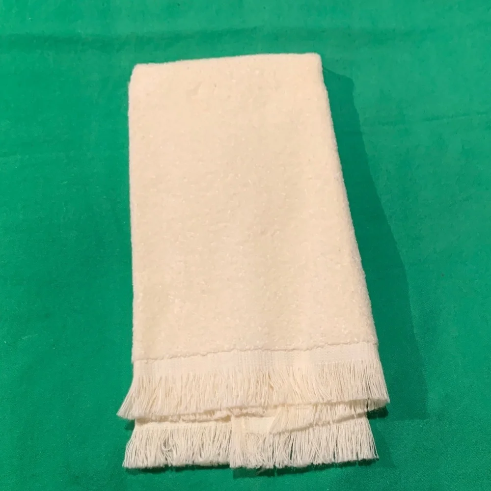 Vintage 2000-JCPenney Cream Festive Towel with Santa Design